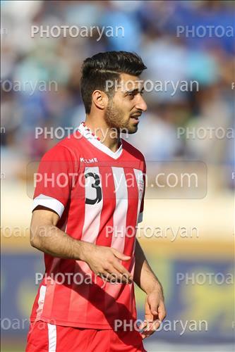 <span style='background: #33747a;font-weight: 300;font-size: 10px;box-shadow: 2px 3px 5px black;border-radius: 2px;margin: 2px;color: #fff;padding: 2px 5px;font - size: 10px;line - height: 22px; '>شجاع خلیل زاده</span> 