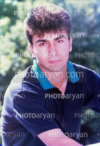 <span style='background: #33747a;box-shadow: 2px 3px 5px black;font-weight: 300;font-size: 10px;border-radius: 2px;margin: 2px;color: #fff;padding: 2px 5px;font - size: 10px;line - height: 22px; '>کوروش تشت زر</span> 