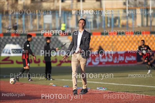 <span style='background: #33747a;font-weight: 300;font-size: 10px;box-shadow: 2px 3px 5px black;border-radius: 2px;margin: 2px;color: #fff;padding: 2px 5px;font - size: 10px;line - height: 22px; '>غلامرضا عنایتی</span> 