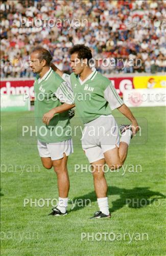 <span style='background: #33747a;font-weight: 300;font-size: 10px;box-shadow: 2px 3px 5px black;border-radius: 2px;margin: 2px;color: #fff;padding: 2px 5px;font - size: 10px;line - height: 22px; '>محمد خاکپور</span> <span style='background: #33747a;font-weight: 300;font-size: 10px;box-shadow: 2px 3px 5px black;border-radius: 2px;margin: 2px;color: #fff;padding: 2px 5px;font - size: 10px;line - height: 22px; '>علیرضا منصوریان</span> 