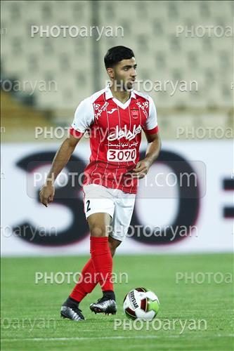 <span style='background: #33747a;font-weight: 300;font-size: 10px;box-shadow: 2px 3px 5px black;border-radius: 2px;margin: 2px;color: #fff;padding: 2px 5px;font - size: 10px;line - height: 22px; '>صادق محرمی</span> 