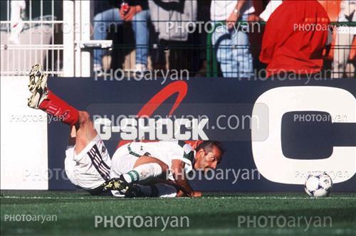 <span style='background: #33747a;font-weight: 300;font-size: 10px;box-shadow: 2px 3px 5px black;border-radius: 2px;margin: 2px;color: #fff;padding: 2px 5px;font - size: 10px;line - height: 22px; '>محمد خاکپور</span> 