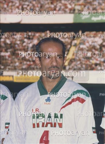 <span style='background: #33747a;box-shadow: 2px 3px 5px black;font-weight: 300;font-size: 10px;border-radius: 2px;margin: 2px;color: #fff;padding: 2px 5px;font - size: 10px;line - height: 22px; '>محمد خاکپور</span> 