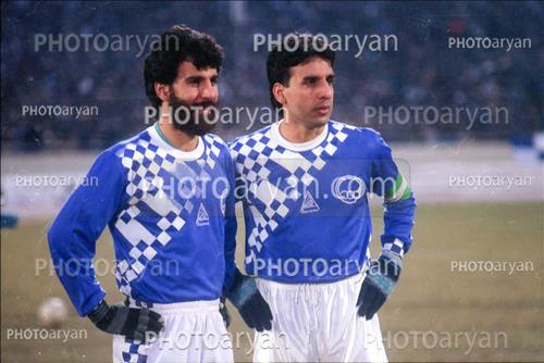 <span style='background: #33747a;font-weight: 300;font-size: 10px;box-shadow: 2px 3px 5px black;border-radius: 2px;margin: 2px;color: #fff;padding: 2px 5px;font - size: 10px;line - height: 22px; '>شاهرخ بیانی</span> <span style='background: #33747a;font-weight: 300;font-size: 10px;box-shadow: 2px 3px 5px black;border-radius: 2px;margin: 2px;color: #fff;padding: 2px 5px;font - size: 10px;line - height: 22px; '>شاهین بیانی</span> 