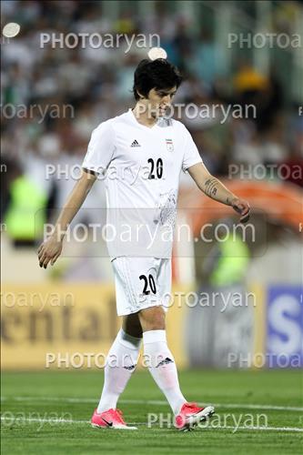 <span style='background: #33747a;font-weight: 300;font-size: 10px;box-shadow: 2px 3px 5px black;border-radius: 2px;margin: 2px;color: #fff;padding: 2px 5px;font - size: 10px;line - height: 22px; '>سردار آزمون</span> 