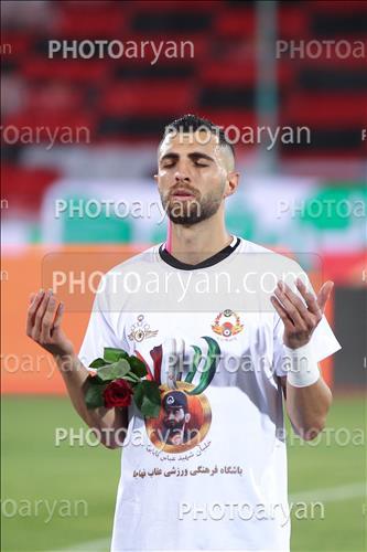 <span style='background: #33747a;box-shadow: 2px 3px 5px black;font-weight: 300;font-size: 10px;border-radius: 2px;margin: 2px;color: #fff;padding: 2px 5px;font - size: 10px;line - height: 22px; '>میثم تیموری</span> 