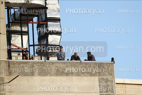 <span style='background: #33747a;box-shadow: 2px 3px 5px black;font-weight: 300;font-size: 10px;border-radius: 2px;margin: 2px;color: #fff;padding: 2px 5px;font - size: 10px;line - height: 22px; '>تماشاگران</span> 