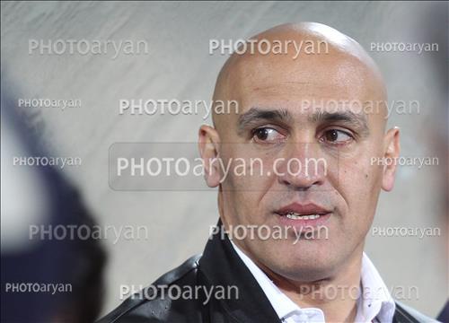 <span style='background: #33747a;font-weight: 300;font-size: 10px;box-shadow: 2px 3px 5px black;border-radius: 2px;margin: 2px;color: #fff;padding: 2px 5px;font - size: 10px;line - height: 22px; '>علیرضا منصوریان</span> 