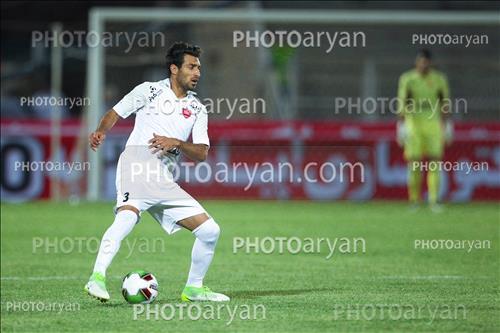 <span style='background: #33747a;font-weight: 300;font-size: 10px;box-shadow: 2px 3px 5px black;border-radius: 2px;margin: 2px;color: #fff;padding: 2px 5px;font - size: 10px;line - height: 22px; '>شجاع خلیل زاده</span> 