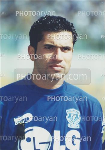 <span style='background: #33747a;box-shadow: 2px 3px 5px black;font-weight: 300;font-size: 10px;border-radius: 2px;margin: 2px;color: #fff;padding: 2px 5px;font - size: 10px;line - height: 22px; '>علیرضا نیکبخت واحدی</span> 