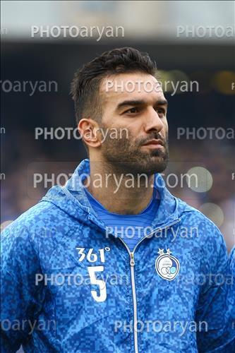 <span style='background: #33747a;font-weight: 300;font-size: 10px;box-shadow: 2px 3px 5px black;border-radius: 2px;margin: 2px;color: #fff;padding: 2px 5px;font - size: 10px;line - height: 22px; '>حنیف عمران زاده</span> 