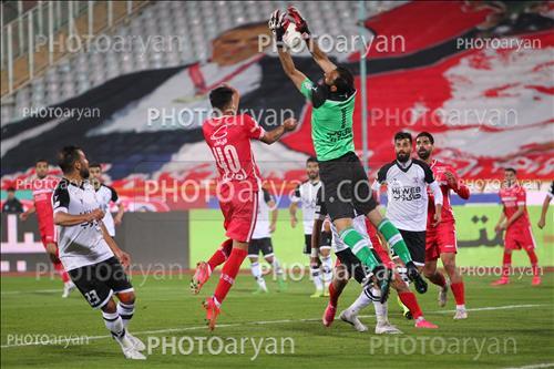 پرسپولیس 2- هوادار 2   (1400/09/18)