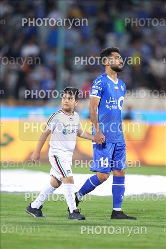 استقلال 3-هوادار 2  (1402/07/28)