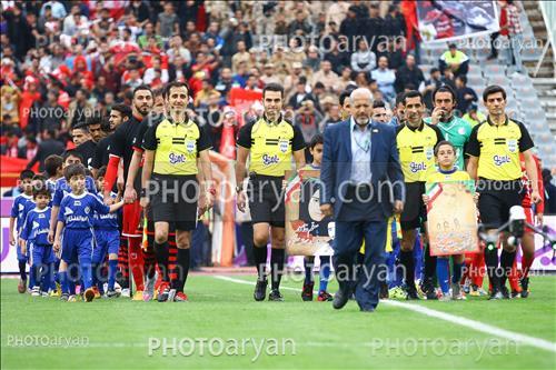 <span style='background: #33747a;box-shadow: 2px 3px 5px black;font-weight: 300;font-size: 10px;border-radius: 2px;margin: 2px;color: #fff;padding: 2px 5px;font - size: 10px;line - height: 22px; '>محمد فنایی</span> <span style='background: #33747a;box-shadow: 2px 3px 5px black;font-weight: 300;font-size: 10px;border-radius: 2px;margin: 2px;color: #fff;padding: 2px 5px;font - size: 10px;line - height: 22px; '>سید مهدی رحمتی</span> <span style='background: #33747a;box-shadow: 2px 3px 5px black;font-weight: 300;font-size: 10px;border-radius: 2px;margin: 2px;color: #fff;padding: 2px 5px;font - size: 10px;line - height: 22px; '>سوشا مکانی</span> 