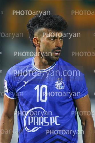 <span style='background: #33747a;box-shadow: 2px 3px 5px black;font-weight: 300;font-size: 10px;border-radius: 2px;margin: 2px;color: #fff;padding: 2px 5px;font - size: 10px;line - height: 22px; '>رامین رضائیان</span> 