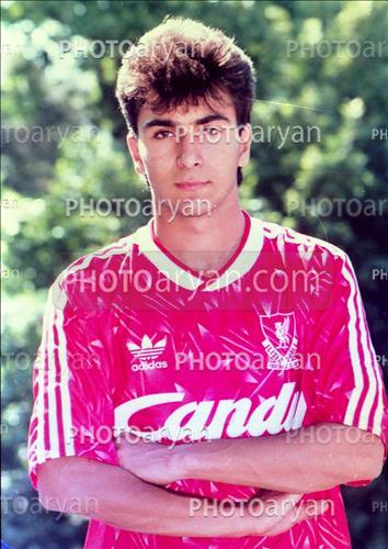 <span style='background: #33747a;box-shadow: 2px 3px 5px black;font-weight: 300;font-size: 10px;border-radius: 2px;margin: 2px;color: #fff;padding: 2px 5px;font - size: 10px;line - height: 22px; '>کوروش تشت زر</span> 