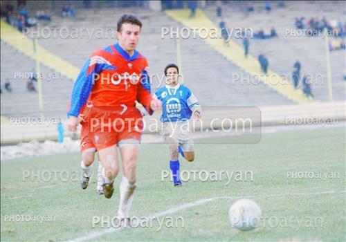 <span style='background: #33747a;box-shadow: 2px 3px 5px black;font-weight: 300;font-size: 10px;border-radius: 2px;margin: 2px;color: #fff;padding: 2px 5px;font - size: 10px;line - height: 22px; '>علی لطیفی</span> 