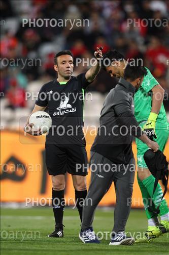 <span style='background: #33747a;box-shadow: 2px 3px 5px black;font-weight: 300;font-size: 10px;border-radius: 2px;margin: 2px;color: #fff;padding: 2px 5px;font - size: 10px;line - height: 22px; '>سید وحید کاظمی</span> <span style='background: #33747a;box-shadow: 2px 3px 5px black;font-weight: 300;font-size: 10px;border-radius: 2px;margin: 2px;color: #fff;padding: 2px 5px;font - size: 10px;line - height: 22px; '>حسین پورحمیدی</span> 