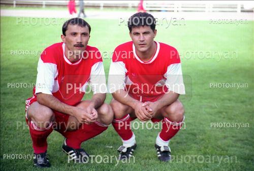 <span style='background: #33747a;box-shadow: 2px 3px 5px black;font-weight: 300;font-size: 10px;border-radius: 2px;margin: 2px;color: #fff;padding: 2px 5px;font - size: 10px;line - height: 22px; '>حمید درخشان</span> <span style='background: #33747a;box-shadow: 2px 3px 5px black;font-weight: 300;font-size: 10px;border-radius: 2px;margin: 2px;color: #fff;padding: 2px 5px;font - size: 10px;line - height: 22px; '>فرشاد پیوس  Farshad Pious</span> 