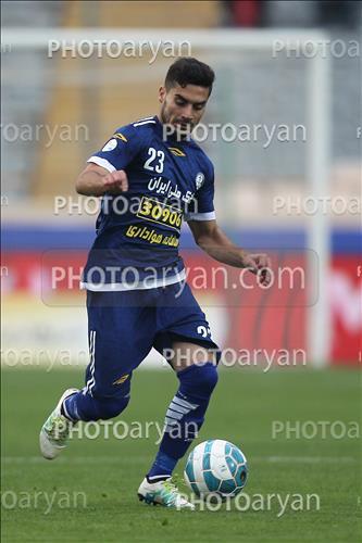 <span style='background: #33747a;box-shadow: 2px 3px 5px black;font-weight: 300;font-size: 10px;border-radius: 2px;margin: 2px;color: #fff;padding: 2px 5px;font - size: 10px;line - height: 22px; '>فرشاد سالاروند</span> 