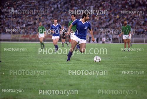 <span style='background: #33747a;box-shadow: 2px 3px 5px black;font-weight: 300;font-size: 10px;border-radius: 2px;margin: 2px;color: #fff;padding: 2px 5px;font - size: 10px;line - height: 22px; '>اصغر حاجیلو</span> 