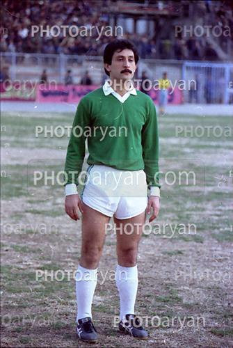 <span style='background: #33747a;box-shadow: 2px 3px 5px black;font-weight: 300;font-size: 10px;border-radius: 2px;margin: 2px;color: #fff;padding: 2px 5px;font - size: 10px;line - height: 22px; '>بهتاش فریبا</span> 