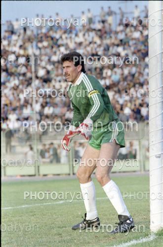 <span style='background: #33747a;box-shadow: 2px 3px 5px black;font-weight: 300;font-size: 10px;border-radius: 2px;margin: 2px;color: #fff;padding: 2px 5px;font - size: 10px;line - height: 22px; '>محمد علی یحیوی</span> 