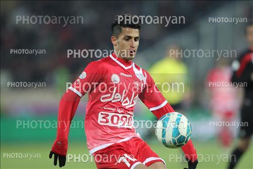 <span style='background: #33747a;box-shadow: 2px 3px 5px black;font-weight: 300;font-size: 10px;border-radius: 2px;margin: 2px;color: #fff;padding: 2px 5px;font - size: 10px;line - height: 22px; '>علی علیپور</span> 