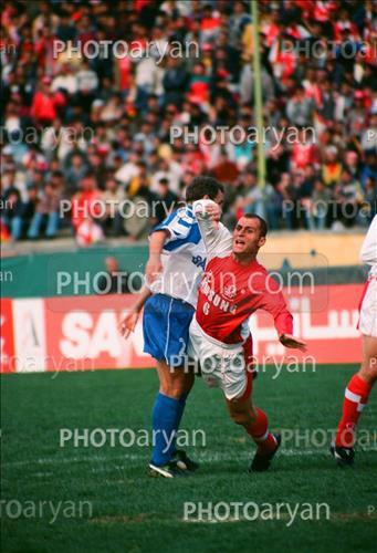 <span style='background: #33747a;box-shadow: 2px 3px 5px black;font-weight: 300;font-size: 10px;border-radius: 2px;margin: 2px;color: #fff;padding: 2px 5px;font - size: 10px;line - height: 22px; '>ابراهیم تقی پور</span> 