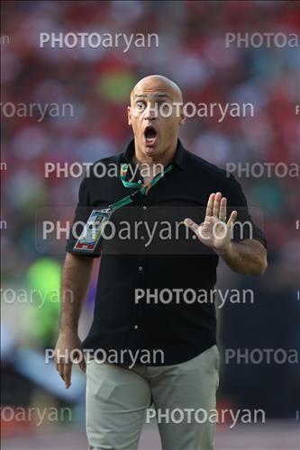 <span style='background: #33747a;box-shadow: 2px 3px 5px black;font-weight: 300;font-size: 10px;border-radius: 2px;margin: 2px;color: #fff;padding: 2px 5px;font - size: 10px;line - height: 22px; '>علیرضا منصوریان</span> 