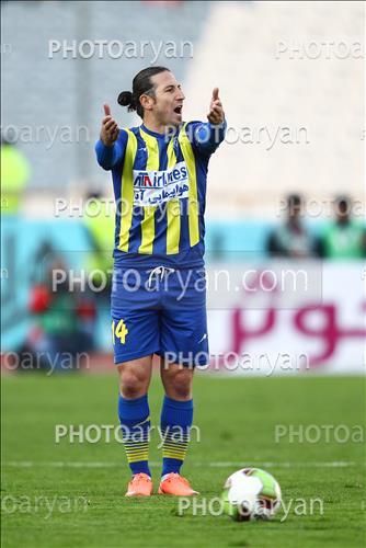 <span style='background: #33747a;box-shadow: 2px 3px 5px black;font-weight: 300;font-size: 10px;border-radius: 2px;margin: 2px;color: #fff;padding: 2px 5px;font - size: 10px;line - height: 22px; '>آندرانیک تیموریان</span> 