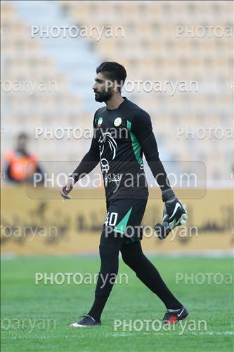 <span style='background: #33747a;box-shadow: 2px 3px 5px black;font-weight: 300;font-size: 10px;border-radius: 2px;margin: 2px;color: #fff;padding: 2px 5px;font - size: 10px;line - height: 22px; '>نادر صفرزایی</span> 