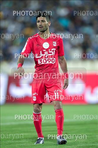 <span style='background: #33747a;box-shadow: 2px 3px 5px black;font-weight: 300;font-size: 10px;border-radius: 2px;margin: 2px;color: #fff;padding: 2px 5px;font - size: 10px;line - height: 22px; '>شهرام گودرزی</span> 