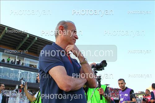 <span style='background: #33747a;box-shadow: 2px 3px 5px black;font-weight: 300;font-size: 10px;border-radius: 2px;margin: 2px;color: #fff;padding: 2px 5px;font - size: 10px;line - height: 22px; '>علیرضا حقیقی</span> 