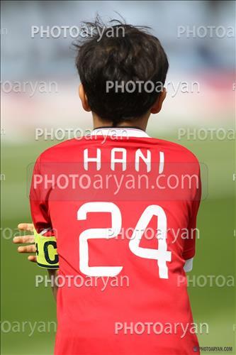 <span style='background: #33747a;box-shadow: 2px 3px 5px black;font-weight: 300;font-size: 10px;border-radius: 2px;margin: 2px;color: #fff;padding: 2px 5px;font - size: 10px;line - height: 22px; '>هانی نوروزی</span> 