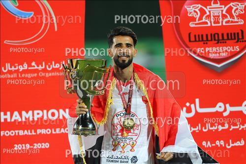 <span style='background: #33747a;box-shadow: 2px 3px 5px black;font-weight: 300;font-size: 10px;border-radius: 2px;margin: 2px;color: #fff;padding: 2px 5px;font - size: 10px;line - height: 22px; '>بشار رسن</span> 