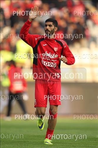 <span style='background: #33747a;font-weight: 300;font-size: 10px;box-shadow: 2px 3px 5px black;border-radius: 2px;margin: 2px;color: #fff;padding: 2px 5px;font - size: 10px;line - height: 22px; '>محمد انصاری</span> 