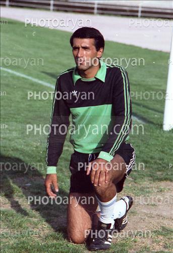 <span style='background: #33747a;box-shadow: 2px 3px 5px black;font-weight: 300;font-size: 10px;border-radius: 2px;margin: 2px;color: #fff;padding: 2px 5px;font - size: 10px;line - height: 22px; '>بهروز سلطانی</span> 