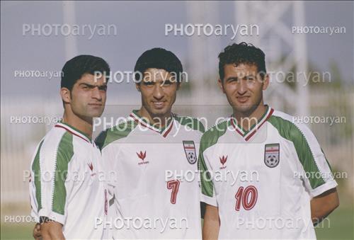 <span style='background: #33747a;box-shadow: 2px 3px 5px black;font-weight: 300;font-size: 10px;border-radius: 2px;margin: 2px;color: #fff;padding: 2px 5px;font - size: 10px;line - height: 22px; '>پرویز برومند</span> <span style='background: #33747a;box-shadow: 2px 3px 5px black;font-weight: 300;font-size: 10px;border-radius: 2px;margin: 2px;color: #fff;padding: 2px 5px;font - size: 10px;line - height: 22px; '>رحمان رضایی</span> <span style='background: #33747a;box-shadow: 2px 3px 5px black;font-weight: 300;font-size: 10px;border-radius: 2px;margin: 2px;color: #fff;padding: 2px 5px;font - size: 10px;line - height: 22px; '>فراز فاطمی</span> 