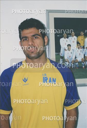 <span style='background: #33747a;box-shadow: 2px 3px 5px black;font-weight: 300;font-size: 10px;border-radius: 2px;margin: 2px;color: #fff;padding: 2px 5px;font - size: 10px;line - height: 22px; '>ابراهیم میرزاپور</span> 