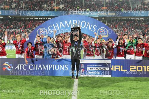 <span style='background: #33747a;box-shadow: 2px 3px 5px black;font-weight: 300;font-size: 10px;border-radius: 2px;margin: 2px;color: #fff;padding: 2px 5px;font - size: 10px;line - height: 22px; '>shoji gen</span> <span style='background: #33747a;box-shadow: 2px 3px 5px black;font-weight: 300;font-size: 10px;border-radius: 2px;margin: 2px;color: #fff;padding: 2px 5px;font - size: 10px;line - height: 22px; '>kwoun suntae</span> <span style='background: #33747a;box-shadow: 2px 3px 5px black;font-weight: 300;font-size: 10px;border-radius: 2px;margin: 2px;color: #fff;padding: 2px 5px;font - size: 10px;line - height: 22px; '>hugo leonardo serejo</span> 