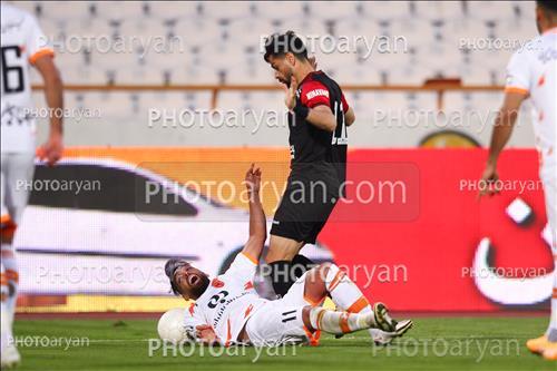 <span style='background: #33747a;font-weight: 300;font-size: 10px;box-shadow: 2px 3px 5px black;border-radius: 2px;margin: 2px;color: #fff;padding: 2px 5px;font - size: 10px;line - height: 22px; '>کمال کامیابی نیا</span> 