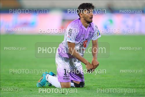 استقلال 3-هوادار 2  (1402/07/28)