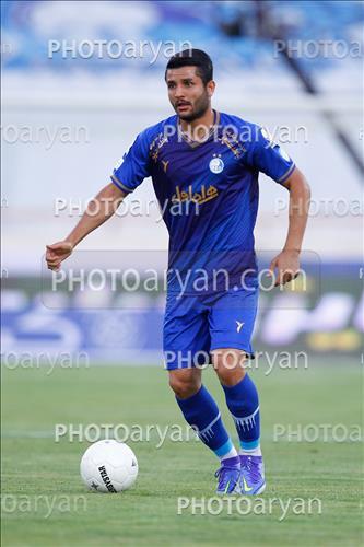 <span style='background: #33747a;font-weight: 300;font-size: 10px;box-shadow: 2px 3px 5px black;border-radius: 2px;margin: 2px;color: #fff;padding: 2px 5px;font - size: 10px;line - height: 22px; '>عارف غلامی</span> 