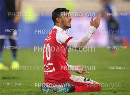 <span style='background: #33747a;font-weight: 300;font-size: 10px;box-shadow: 2px 3px 5px black;border-radius: 2px;margin: 2px;color: #fff;padding: 2px 5px;font - size: 10px;line - height: 22px; '>علی علیپور</span> 