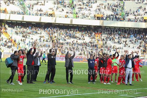 <span style='background: #33747a;box-shadow: 2px 3px 5px black;font-weight: 300;font-size: 10px;border-radius: 2px;margin: 2px;color: #fff;padding: 2px 5px;font - size: 10px;line - height: 22px; '>محسن خلیلی</span> <span style='background: #33747a;box-shadow: 2px 3px 5px black;font-weight: 300;font-size: 10px;border-radius: 2px;margin: 2px;color: #fff;padding: 2px 5px;font - size: 10px;line - height: 22px; '>برانکو ایوانکویچ  Branko Ivanković </span> 