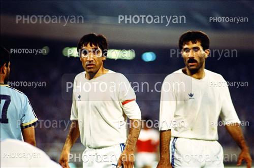 <span style='background: #33747a;box-shadow: 2px 3px 5px black;font-weight: 300;font-size: 10px;border-radius: 2px;margin: 2px;color: #fff;padding: 2px 5px;font - size: 10px;line - height: 22px; '>هادی آهنگران</span> 