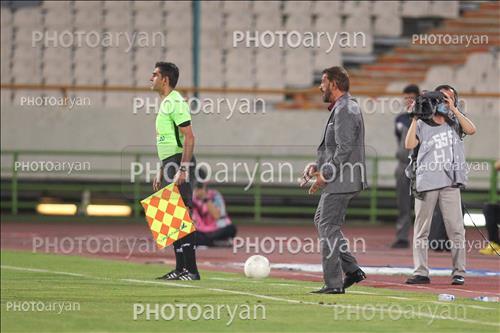 <span style='background: #33747a;box-shadow: 2px 3px 5px black;font-weight: 300;font-size: 10px;border-radius: 2px;margin: 2px;color: #fff;padding: 2px 5px;font - size: 10px;line - height: 22px; '>فیروز کریمی</span> 