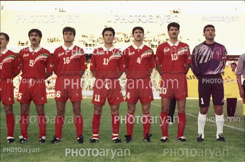 <span style='background: #33747a;font-weight: 300;font-size: 10px;box-shadow: 2px 3px 5px black;border-radius: 2px;margin: 2px;color: #fff;padding: 2px 5px;font - size: 10px;line - height: 22px; '>احمدرضا عابدزاده Ahmad Reza Abedzadeh</span> 