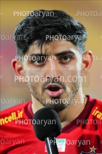 <span style='background: #33747a;font-weight: 300;font-size: 10px;box-shadow: 2px 3px 5px black;border-radius: 2px;margin: 2px;color: #fff;padding: 2px 5px;font - size: 10px;line - height: 22px; '>مهدی ترابی</span> 